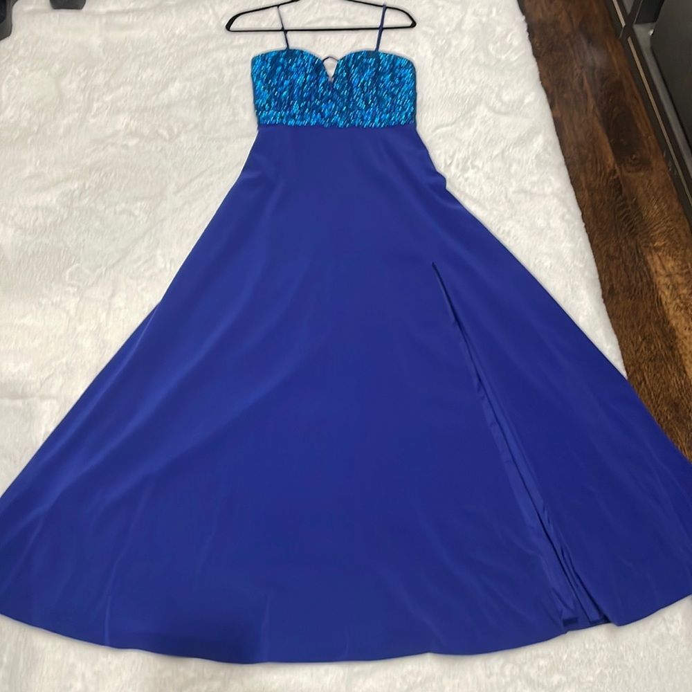 Long royal blue wedding/prom dress